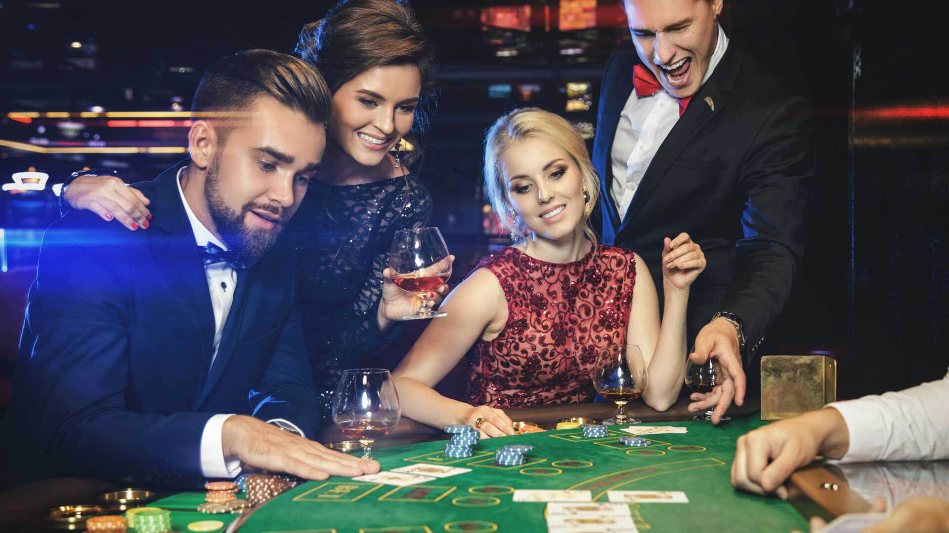 Land-based vs. Online Casinos - See Which One to Choose